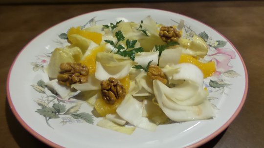 SALADE D'ENDIVES A L'ORANGE